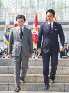고이즈미 日방위상 서울안보대화 불참…야스쿠니 참배 후폭풍