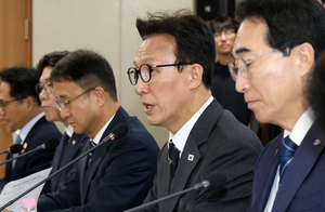 김민석, 한동훈 향해 "국힘에서 상대 안 해줘서 그러시나...의정활동 감... - 뉴스 썸네일 이미지