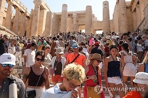 오디세이 흥행에 관광객 우르르 몰린 그리스…“입장 인원 제한”