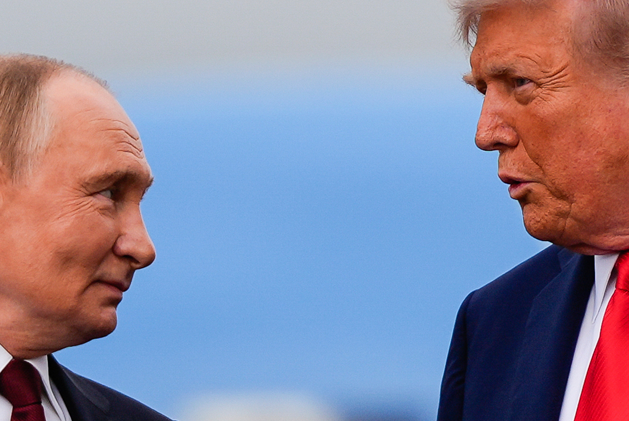 US President Donald Trump and Russian President Vladimir Putin. [AP]