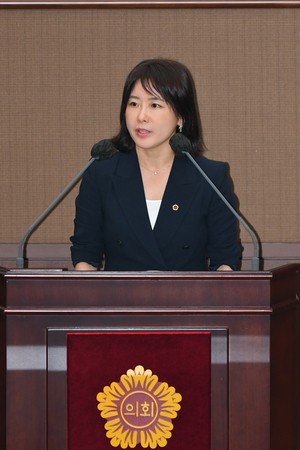 [발언대] 잠실중은 ‘콩나물 교실’…잠실고는 학급 부족
