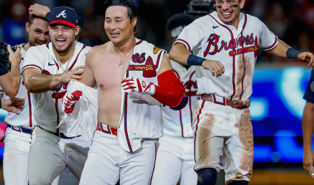 Kim Ha-seong (center)    (AP-Yonhap)