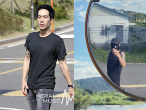 [뮤즈★] 고영욱, 당당하게 저격 글 쏟아내더니…외출할 땐 정체 숨기기? 얼굴 꽁꽁 싸맸다