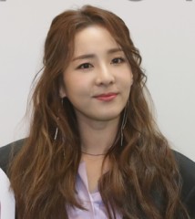 Sandara Park's agency vows zero-tolerance legal action against malicious commenters