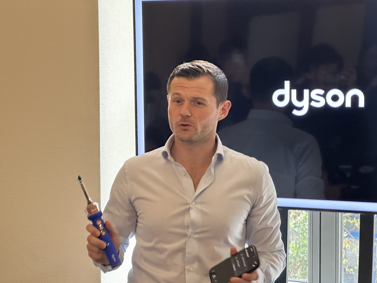 Tom Moody, Dyson's chief customer officer, presents the company's new customer support policy, "Never Without Your Dyson," at a roundtable for Korean media in Berlin, Germany, on Thursday.