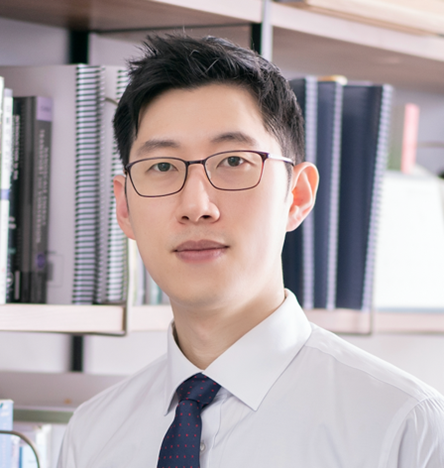 Lim Jong-woo, a professor in the Department of Chemistry at Seoul National University (LG Energy Solution)