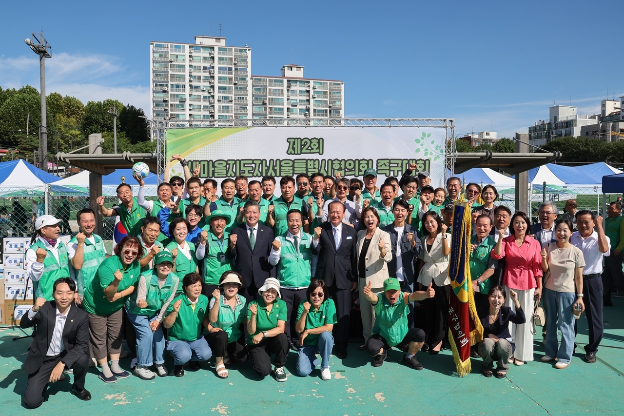 Tennis, jokgu and basketball tournaments