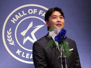 'If Lee Dong-gook's son does that … ': K-League legend explains why he opposed his son's soccer career
