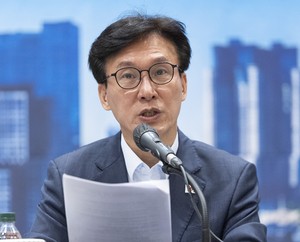 김민석 “용혜인 부정여론 靑에 전달 사실 아냐…한동훈, 철없는 관종”