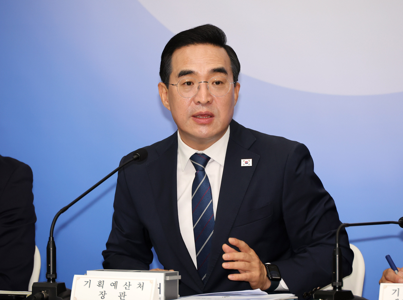Ministry of Planning and Budget Minister Park Hong-keun [Newsis]