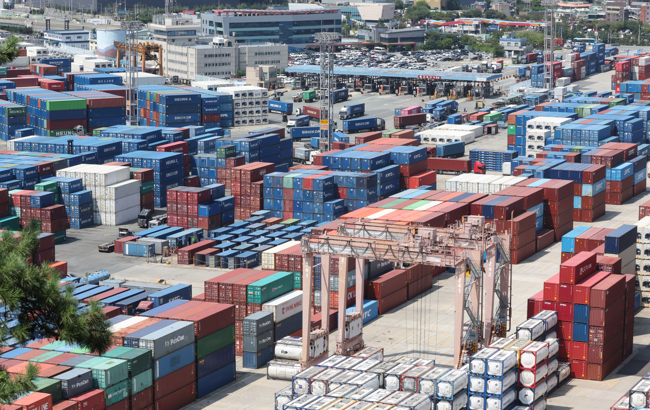 Containers are stacked at a port in the southeastern port city of Busan on Sept. 1, 2026. (Yonhap)