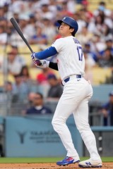 Dodgers win, but Ohtani is 0 for 3