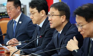 한병도 “한동훈, 캐비닛 정치…자료 입수 경로 밝혀야”
