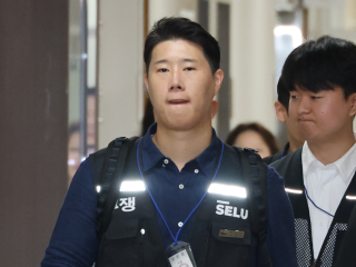 삼성전자 노조위원장, 장인 회사서 집회 물품 구입 논란…이해상충 도마 위