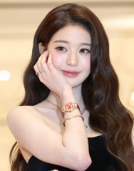 Court sentences netizen to prison for spreading fake videos of IVE's Jang Won-young