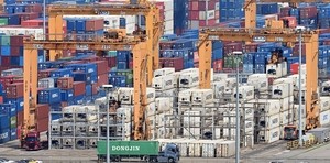 'Won floor may fall below 1,300': ominous outlook for autos, petrochemicals