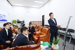 김성제 의왕시장, 유의동 국회 국토교통위원장에게 현안 건의
