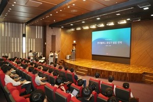 Lotte Wellfood CEO calls for stronger fundamentals, global expansion under 'One Lotte'