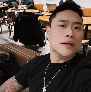 ‘일반인 폭행·기절시킨 격투기 선수’ 방송한 유튜버, 사과…“진짜 기절한 줄 몰랐다”