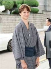 Actor Ansel Elgort sparks controversy for wearing yukata to Seoul art fair
