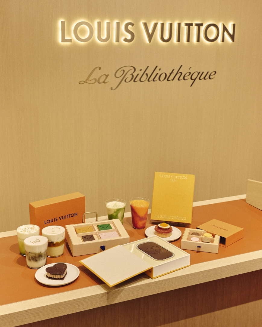 Cafe on the third floor of Louis Vuitton Seoul Dosan store (Louis Vuitton)