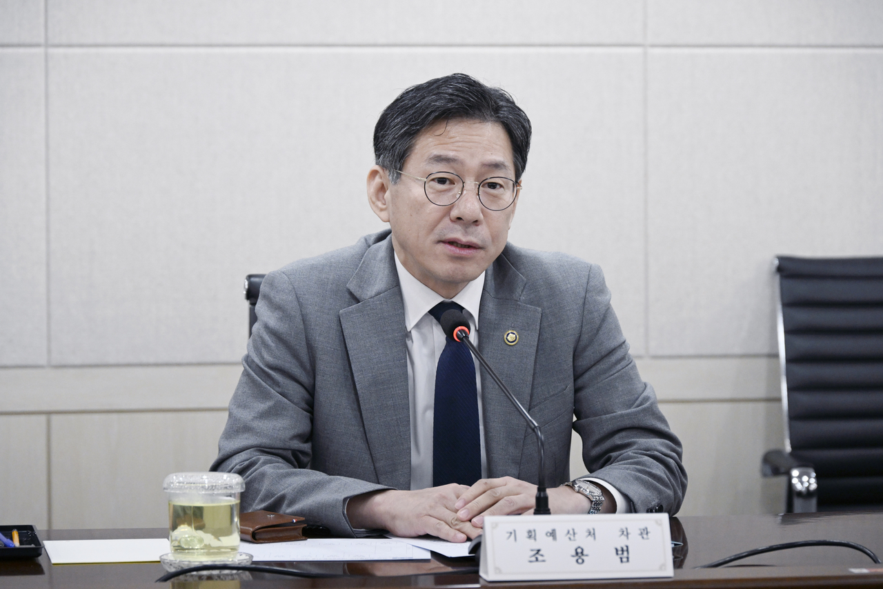 조용범 기획예산처 차관이 9월 10일 오후 서울 중구 한국재정정보원에서 열린 ‘재정운용 분야 정상화 전담반 3차 회의’를 주재, 모두발언을 하고 있다. [기획예산처 제공]