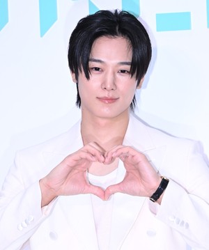 [포토]더보이즈 주연 ‘사랑합니다’
