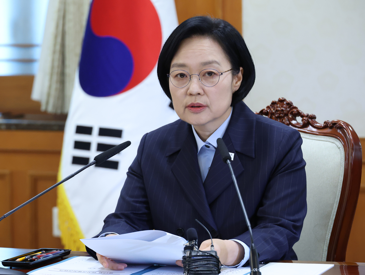 Prime Minister Han Seong-sook speaks during an emergency economic review meeting at the Seoul Government Complex in Jongno-gu, Seoul, on Sept. 10, 2026. (Yonhap)
