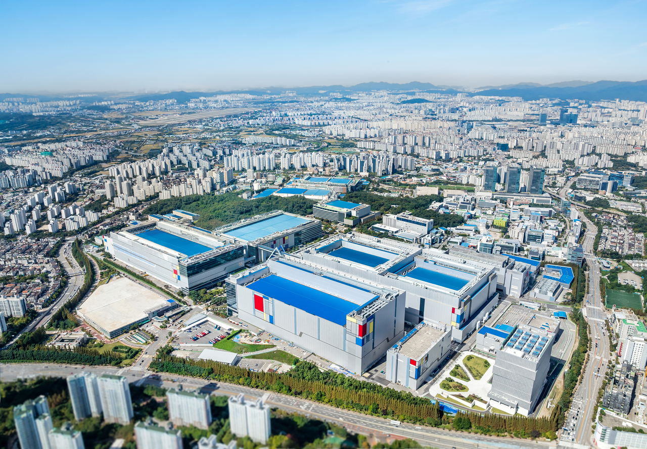 Samsung transfers semiconductor fab know-how to public research facilities