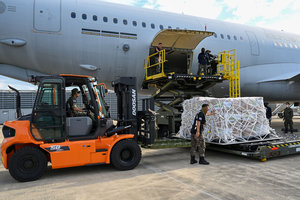 S. Korea sends 2nd relief team to Nepal as 9 nationals remain missing