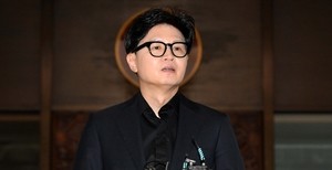 한동훈 “경찰도 민주당 오빠들 이빨 돼주기로 했나…고발장 한 장에 신속”[이런정치]