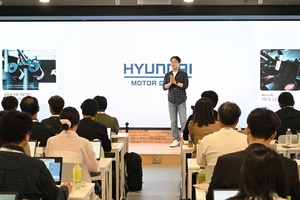 AI학습→검증→車 적용…돌발 상황 모아 고도화 [현대차그룹 자율주행 미디어데이]