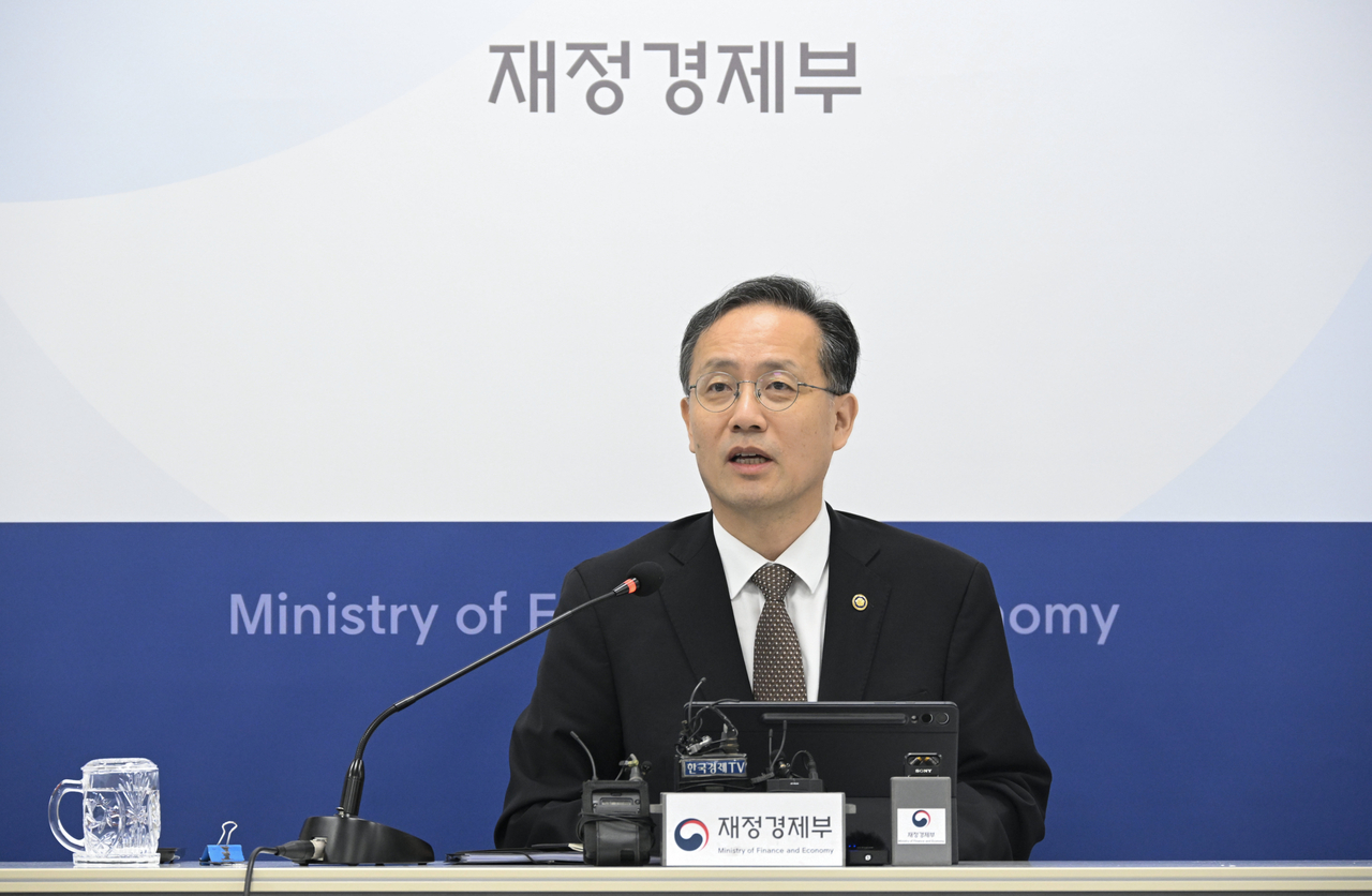 경제부총리 겸 재정경제부 장관 후보자로 지명된 이형일 재정경제부 1차관은 2일 정부세종청사에서 출입기자단을 대상으로 간담회를 진행했다. [재정경제부 제공]