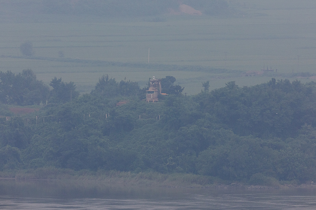 This file photo shows North Korea's North Hwanghae Province viewed from the Odusan Unification Observatory in the South Korean western border city of Paju on Aug. 19. (Yonhap)
