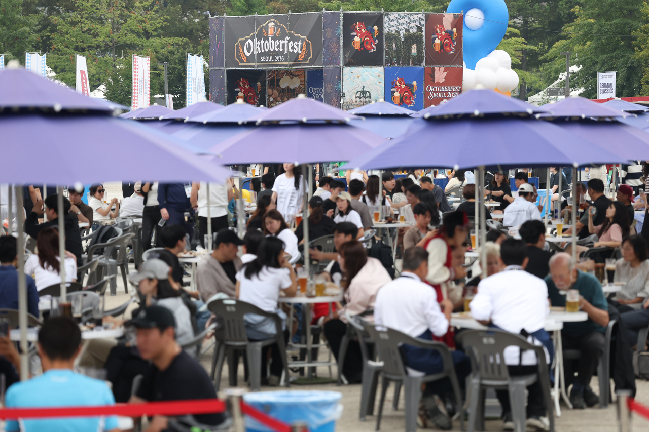 Oktoberfest Seoul 2026 experienced larger-than-expected turnout, causing delays and early sellouts. (Yonhap)