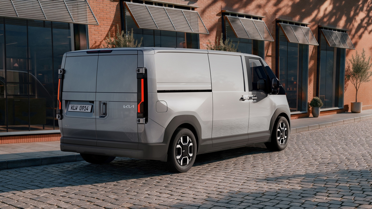 A rear view of the Kia PV7 Cargo. The rear door uses a full-open twin-swing design that opens outward to both sides. [Kia]