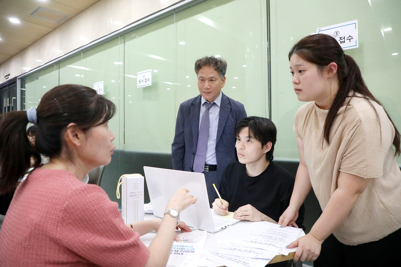 영남이공대 사회복지서비스과가 입학 상담을 진행했다.[영남이공대 제공]