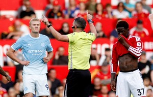 Referees body admits 'error of judgment' after Haaland goal against Man United