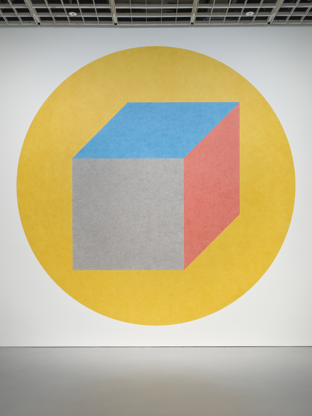 "Wall Drawing #596" (1989) is displayed in "Sol LeWitt: Open Structure" at the Amorepacific Museum in Seoul. (LeWitt Estate and Amorepacific Museum of Art, Kim Kyoung-tae)