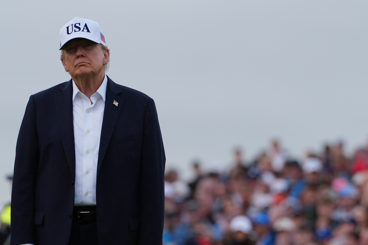 US President Donald Trump attends the Irish Open golf tournament at Trump International Golf Links in Doonbeg, Ireland, on Sunday. (AP-Yonhap)