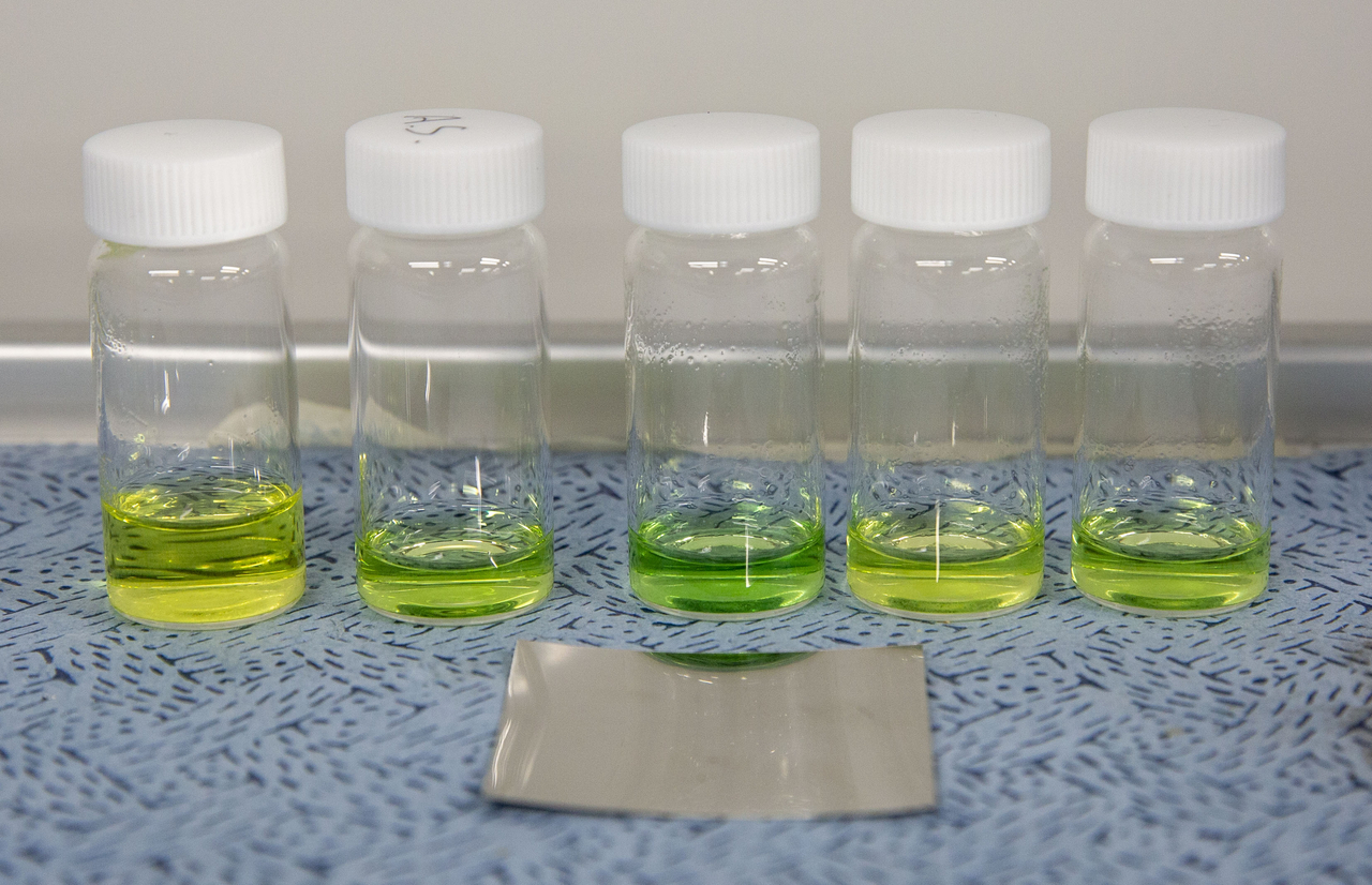 The developed palladium membrane and a solution for quantitative ammonia analysis. [Korea Institute of Energy Research]