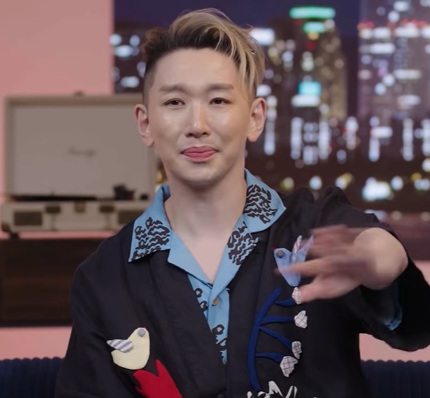 Kim Ho-young [YouTube channel 'Donkitaka']