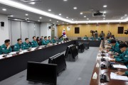 The 33-hour divide behind Seoul’s bus standoff