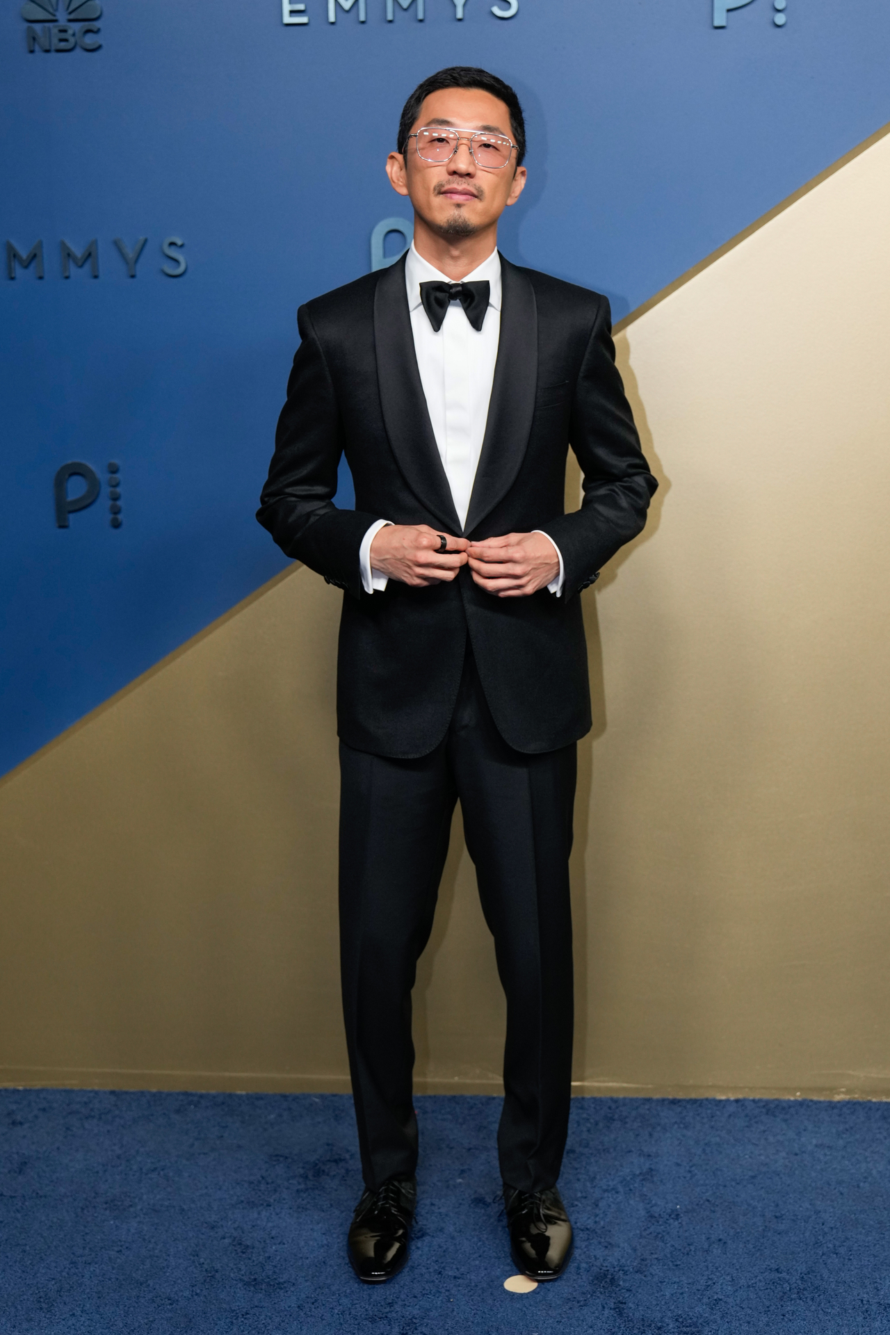 Lee Sung-jin arrives at the 78th Emmy Awards at the Peacock Theater in Los Angeles, Monday. (AP-Yonhap)