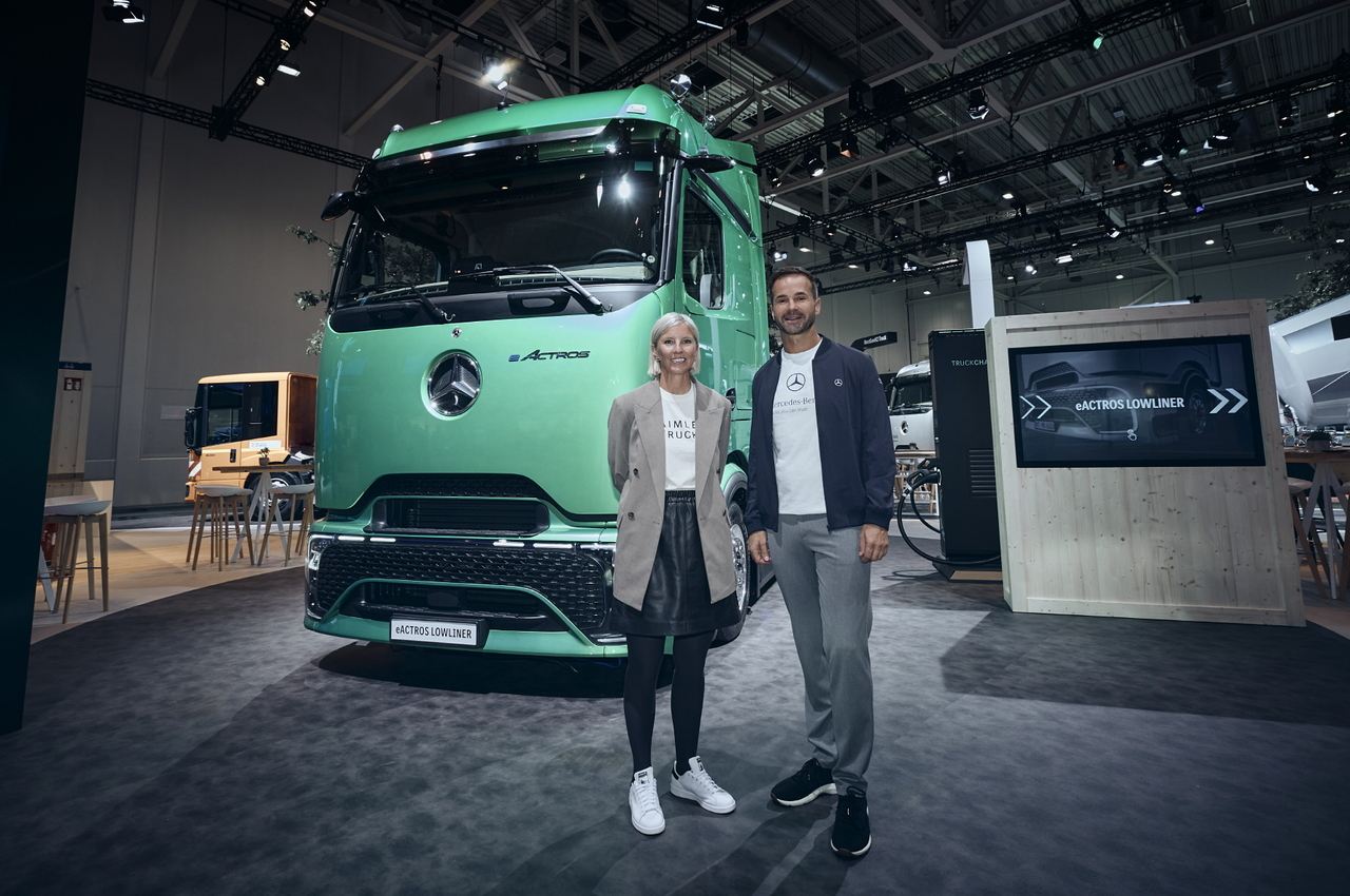 Daimler Truck presents a range of next-generation transport solutions at IAA Transportation 2026 in Hanover, Germany. [Provided by Star Truck Korea]