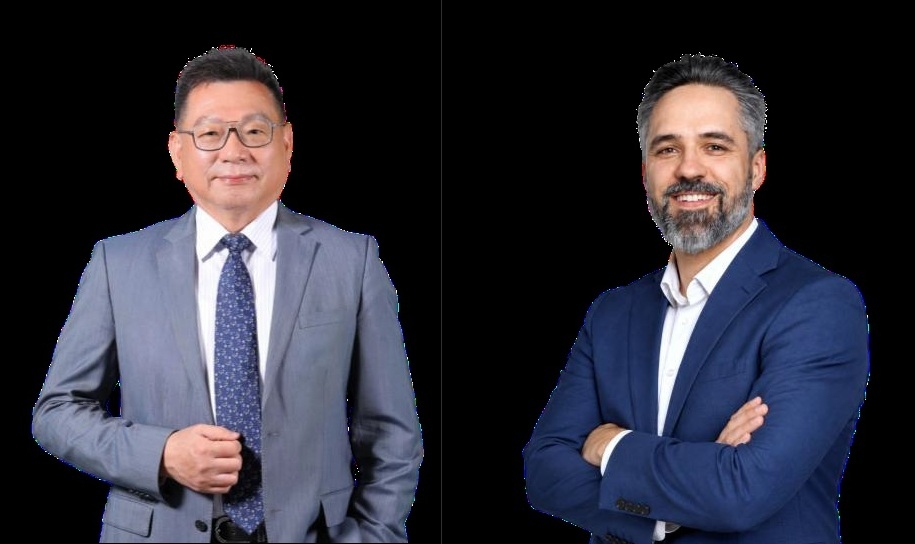 원주로 오는 AI분야 글로벌 전문가들. 왼쪽부터 콜리황 TSMC 등 반도체리서치기관 회장, 로베르토 자르네타 자이스 글로벌 총괄