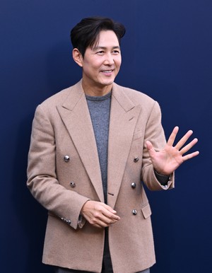 [포토] 이정재 ‘가을 분위기 물씬...’
