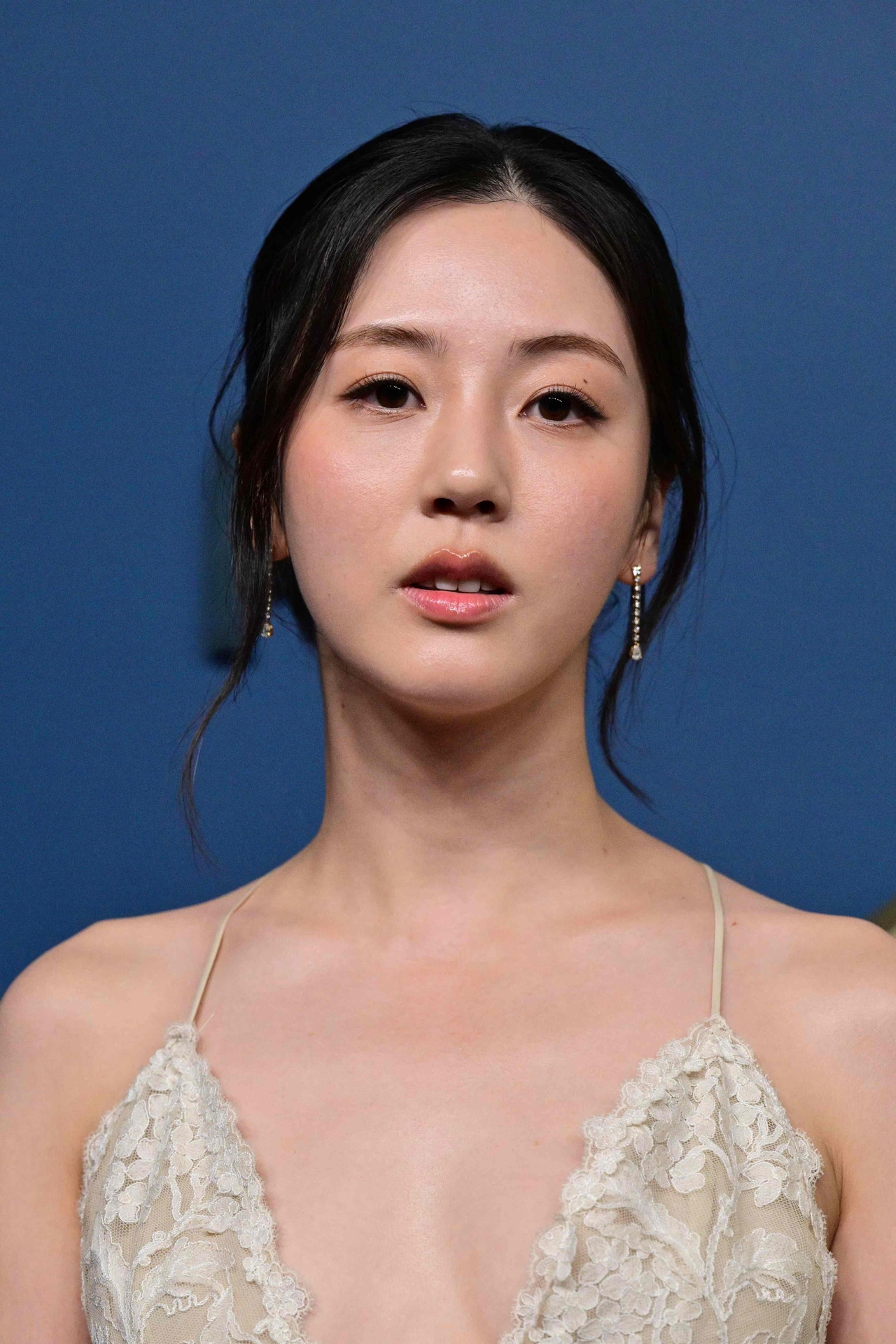 Jang Seo-yeon arrives for the 78th Primetime Emmy Awards in Los Angeles on Monday. (AFP-Yonhap)