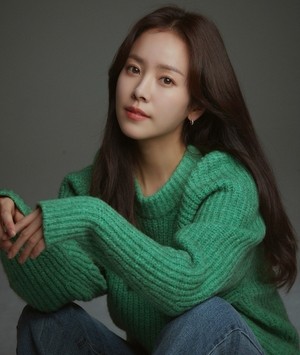 한지민X이서진, 20년째 ‘그냥 사람 친구’..나영석 新 예능으로 만난다[공식]