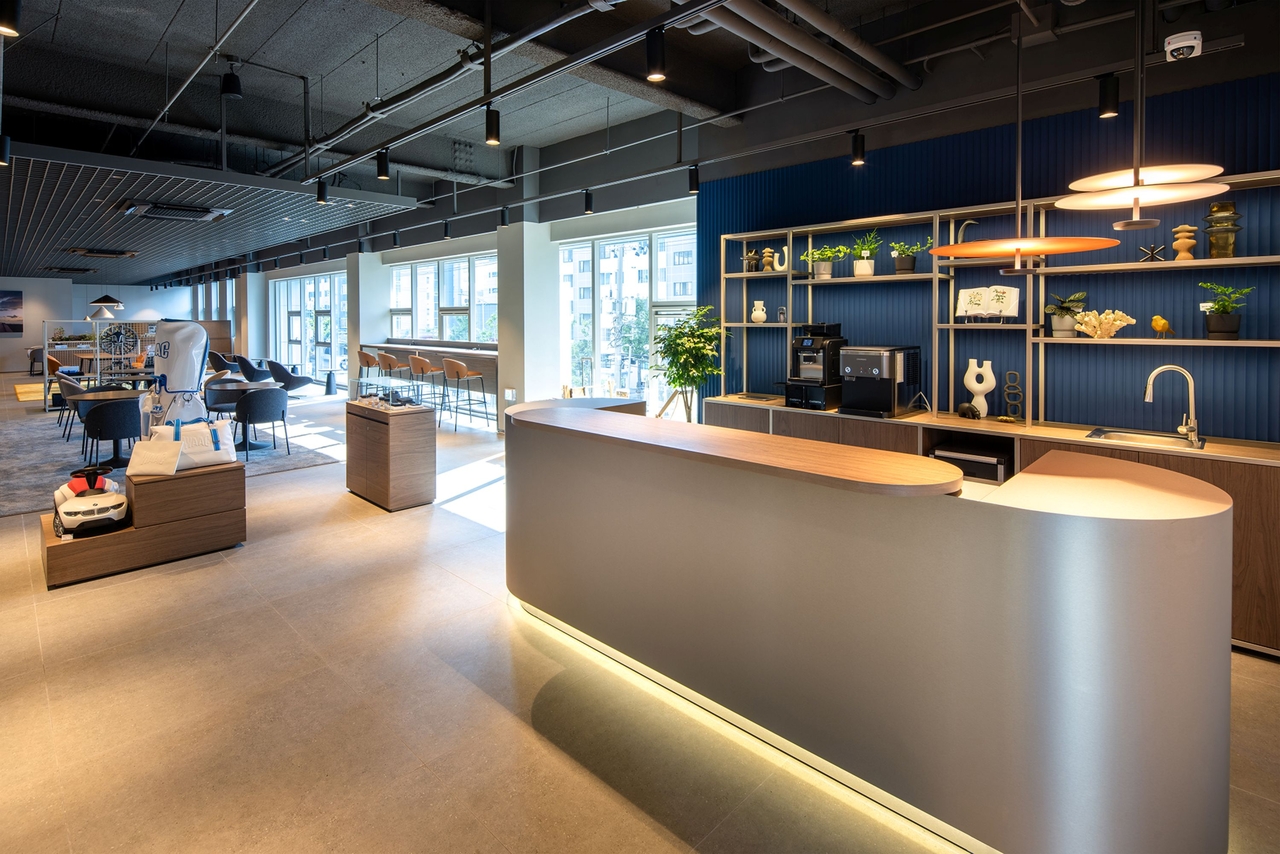 Interior of the BMW Busan Gwangalli Service Center operated by Kolon Motors [Kolon Motors]